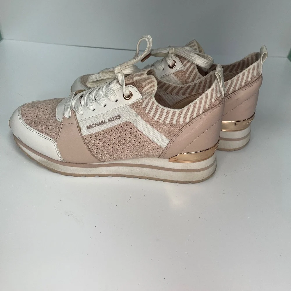 Women’s Michael Kors Size 6 Pink Tennis Shoes with Gold Accents - Picture 5 of 8